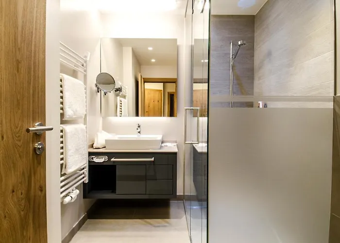 Garni Funtana 이스크글