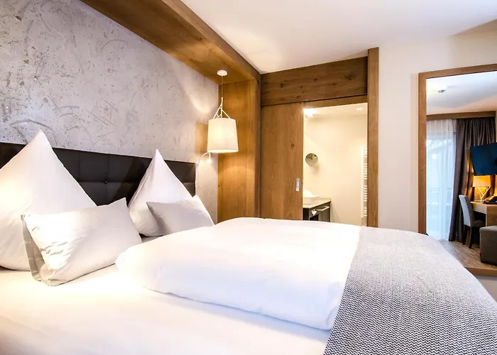 Garni Funtana 이스크글